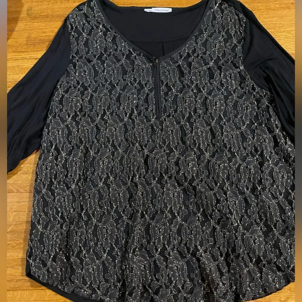 Maurices Woman’s Black and Silver Top Size 4X NWOT